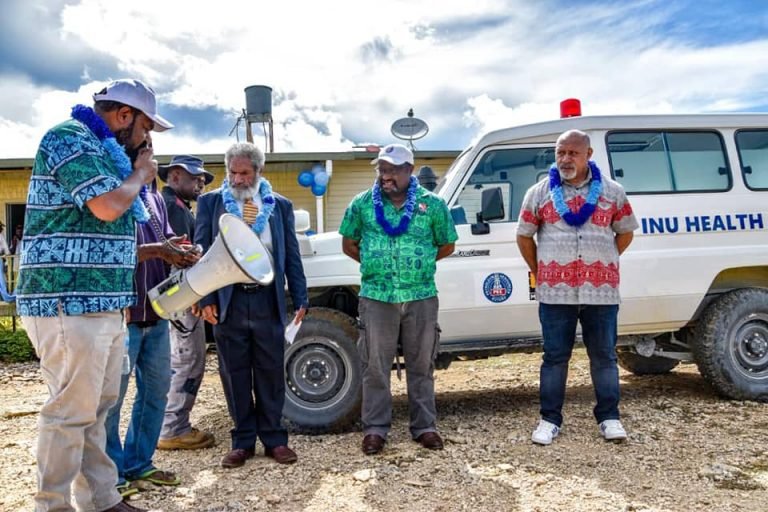MRDC AND PRK DONATES FULLY KITTED AMBULANCE AND GENSET TO THE INU COMMUNITY IN LAKE KUTUBU.